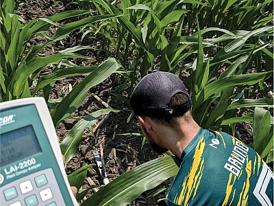 Testing a device in the field prior to actual data collection. Photo by Ana Morales-Ona.